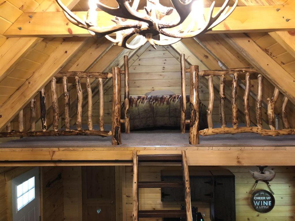 Pine Creek Cabins & Camping Resort South Bloomingville Eksteriør bilde