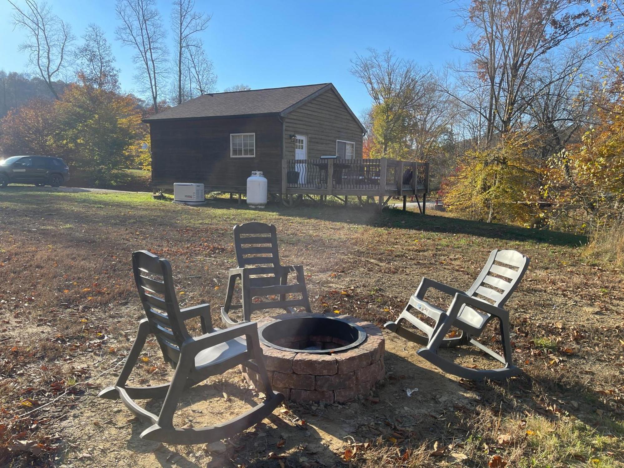 Pine Creek Cabins & Camping Resort South Bloomingville Eksteriør bilde